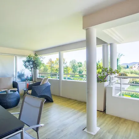 Agreable T3 Avec Vue Sur La Siagne 公寓